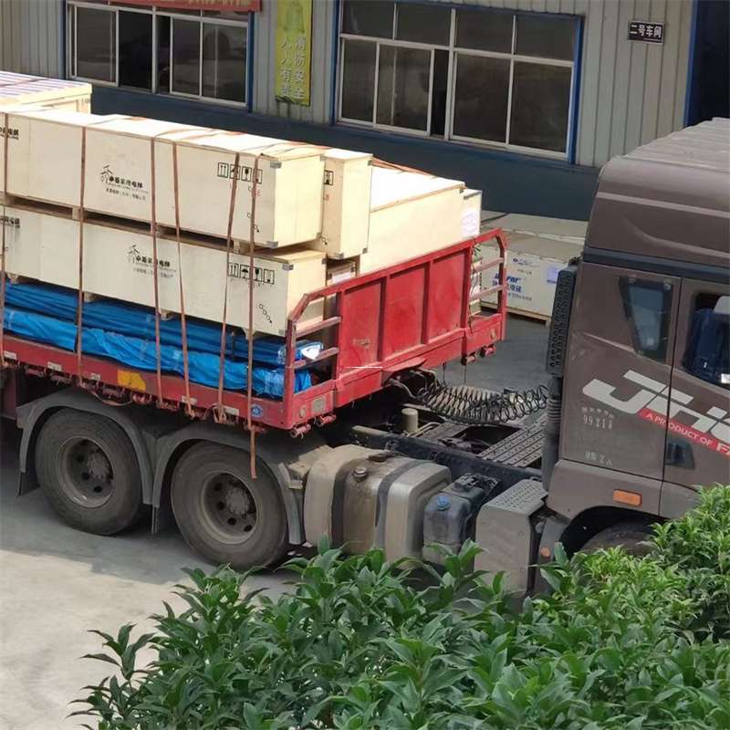 黑龙江佳木斯东风至新疆阿勒泰福海县物流专线，一站式服务，让您的货物畅行无忧